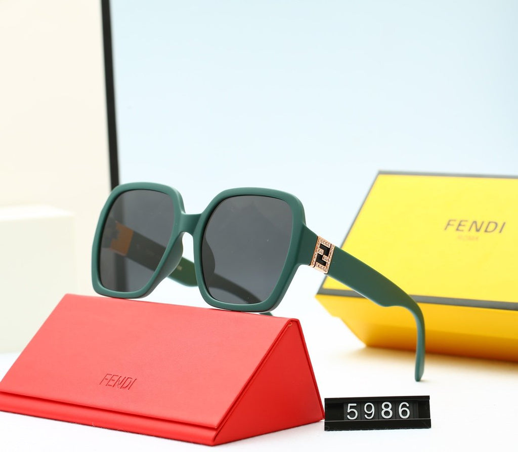 Gradient Color Sunglasses For Women product image 9, provided for visual reference and product detail review