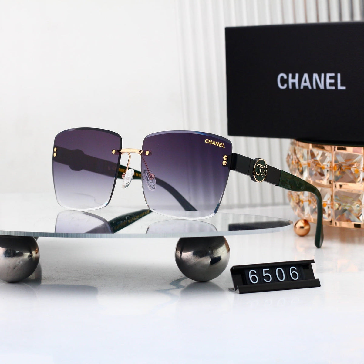 New Stylish Sunglasses-82 product image 4, provided for visual reference and product detail review