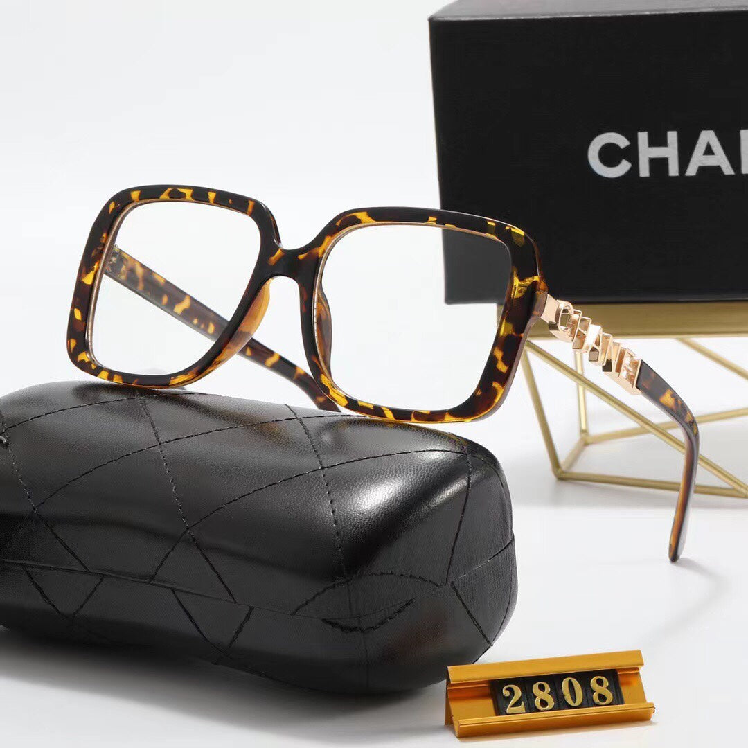 2022 High Quality Ladies Fashion Classic Optical Glasses product image 1, provided for visual reference and product detail