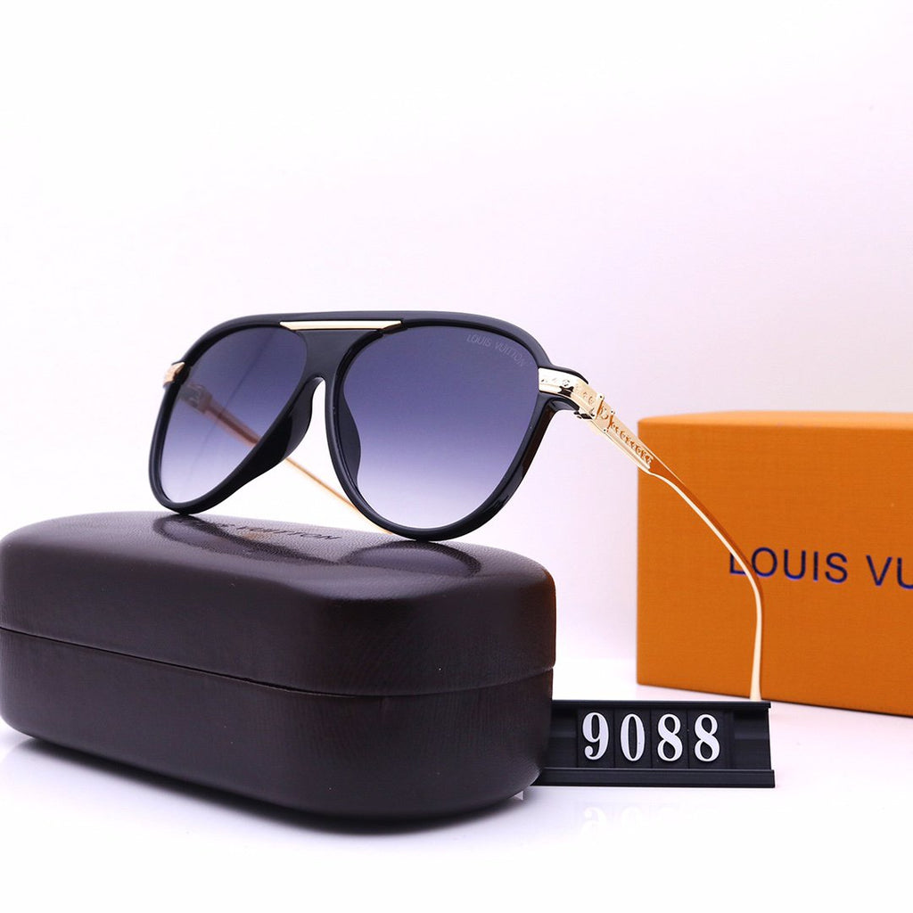 Beach Gradient Colors Sunglasses for Women product image 6, provided for visual reference and product detail review
