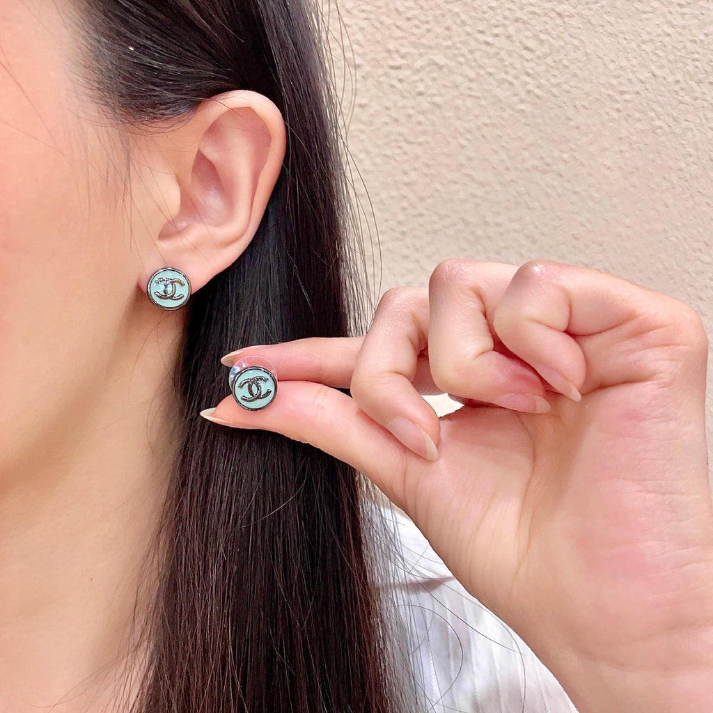 High-Quality Stud Earrings-155 product image 2, provided for visual reference and product detail review
