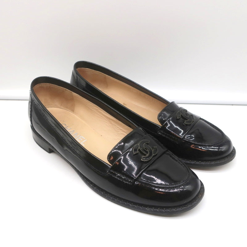 08P CC Loafers Black Patent Leather Size 39.5 Slip-On Flats product image 1, provided for visual reference and product
