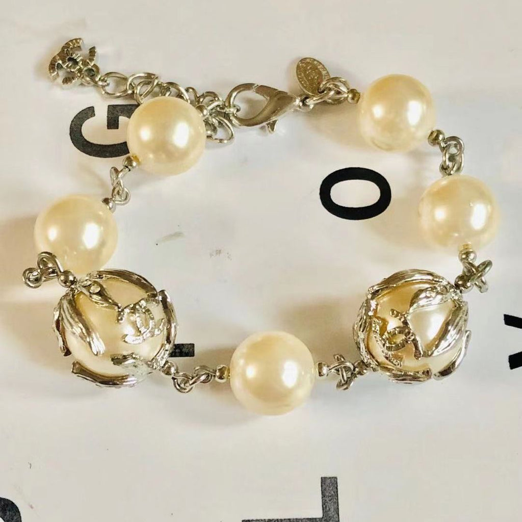 Xiaoxiang classic vintage brass bracelet product image 31, provided for visual reference and product detail review