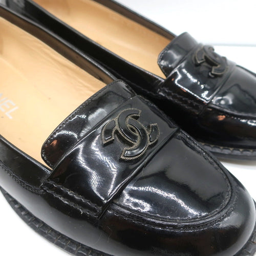 08P CC Loafers Black Patent Leather Size 39.5 Slip-On Flats product image 2, provided for visual reference and product