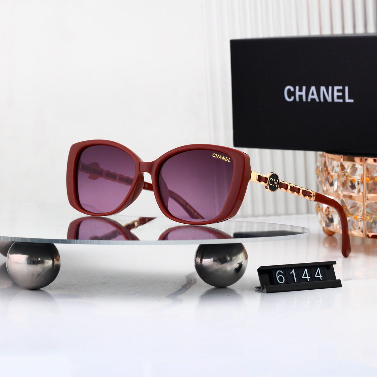 New Stylish Sunglasses-77 product image 4, provided for visual reference and product detail review