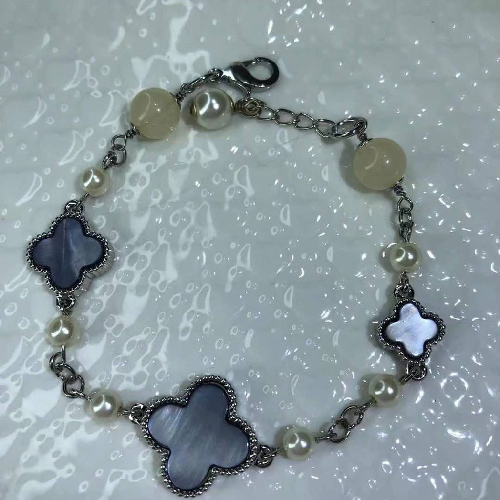 Xiaoxiang classic vintage brass bracelet product image 25, provided for visual reference and product detail review