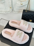 2023 CC Xiaoxiang classic four seasons double C plush slippers-S27 product image 1, provided for visual reference and