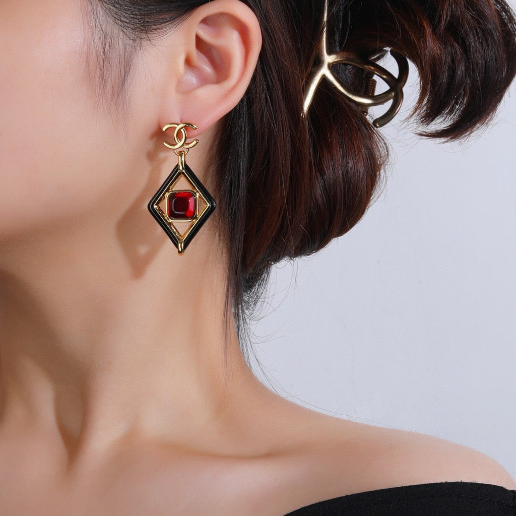High-Quality Stud Earrings-167 product image 6, provided for visual reference and product detail review