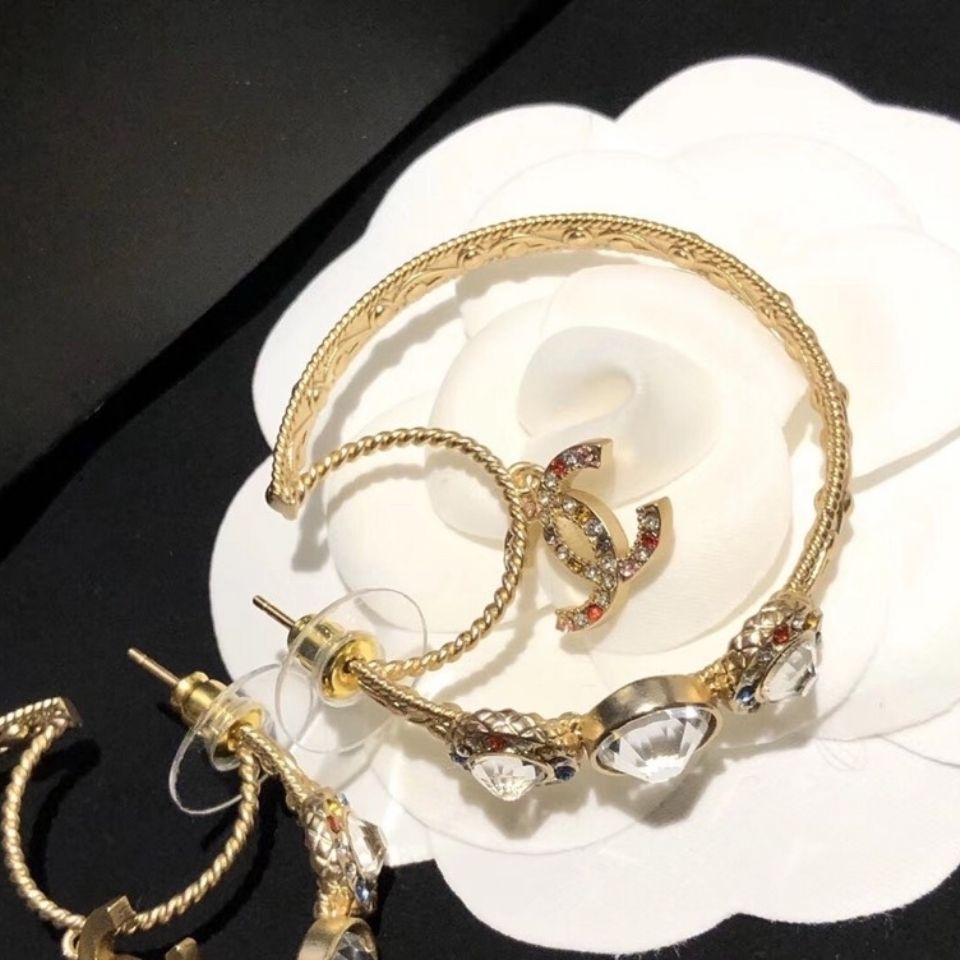 New colored diamond Moon Full Diamond Crystal Earrings product image 6, provided for visual reference and product detail