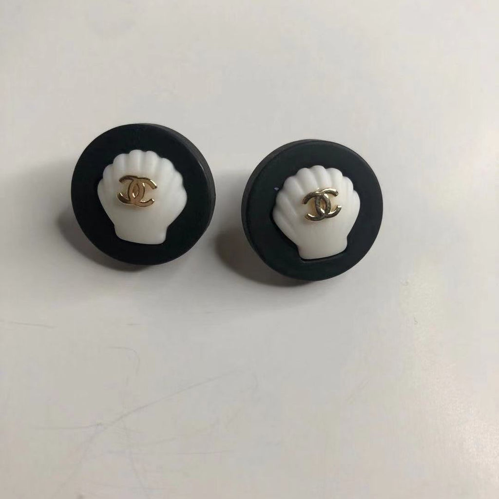 Small Fragrant Vintage Earrings product image 40, provided for visual reference and product detail review