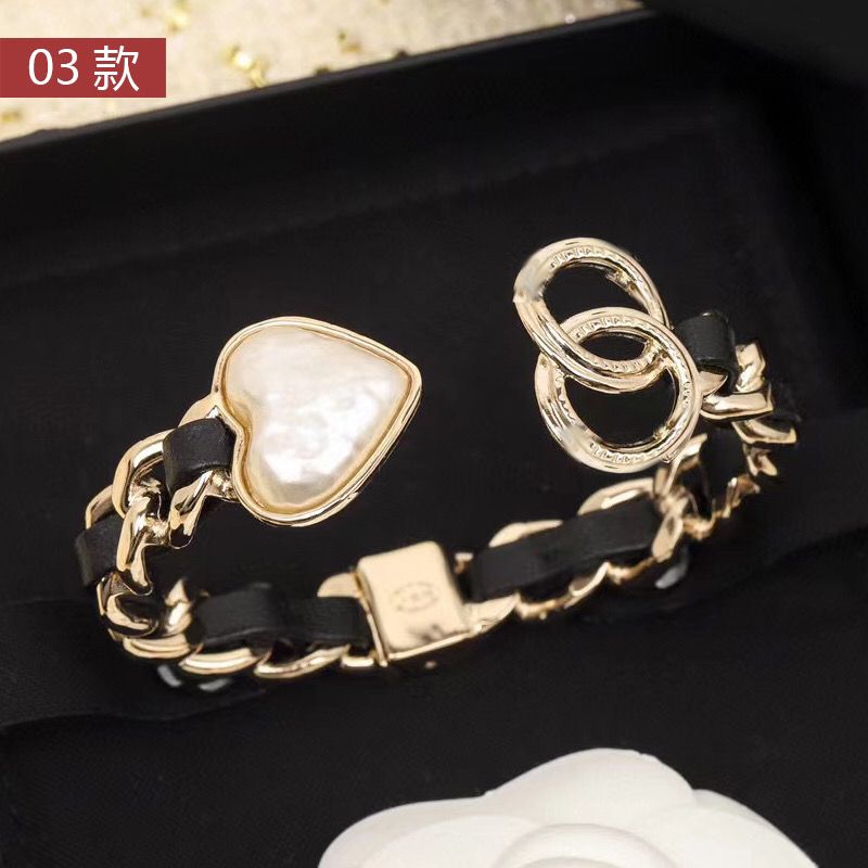 New diamond inlaid bracelet in 2022 product image 9, provided for visual reference and product detail review