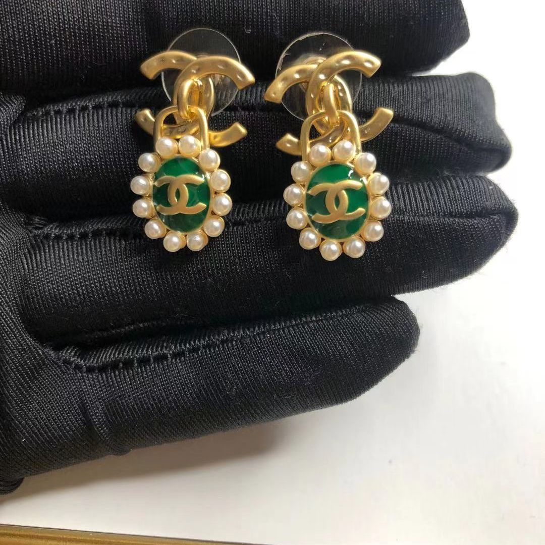 (C earrings) Small fragrant vintage earrings product image 45, provided for visual reference and product detail review