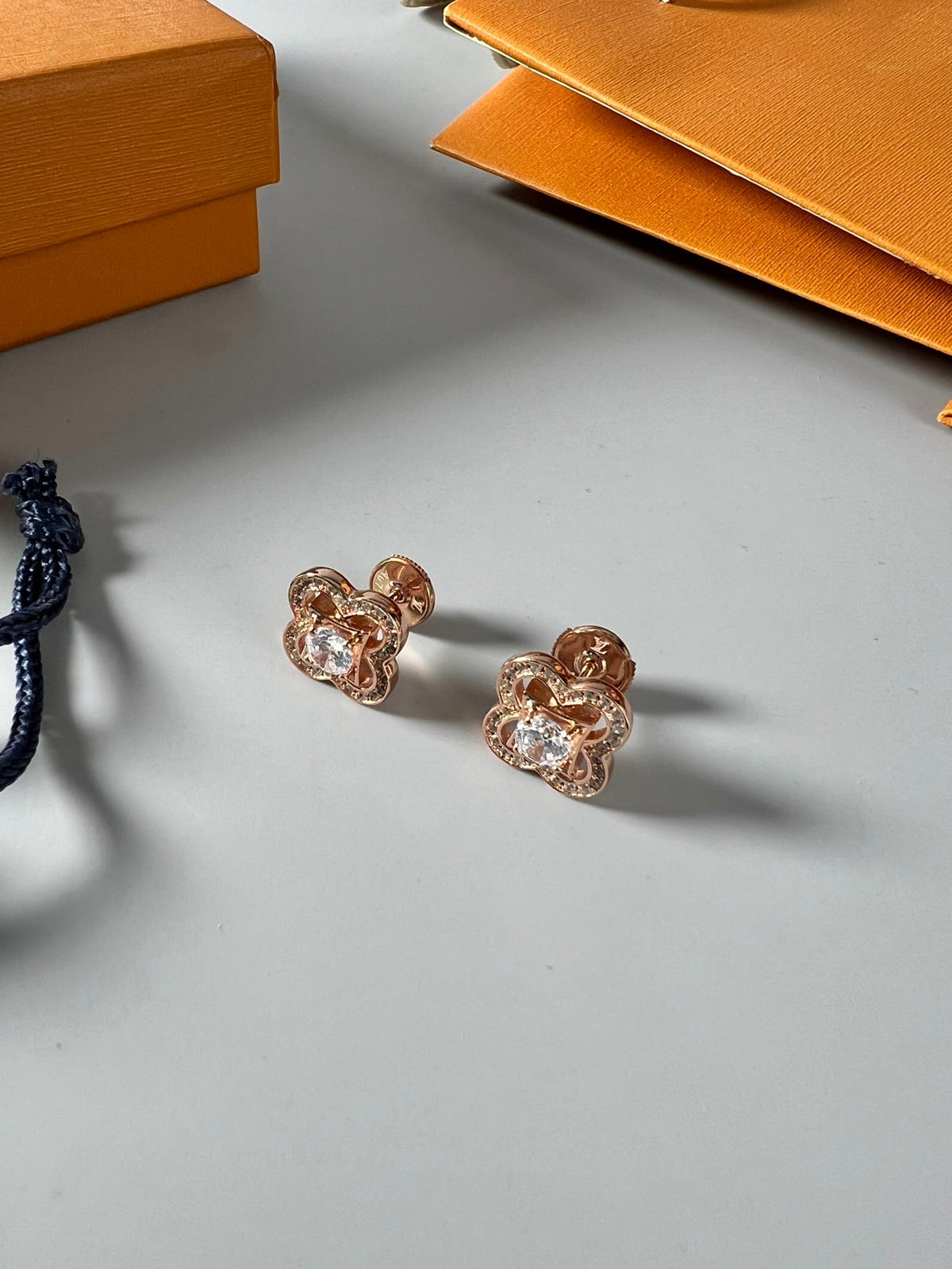 High-Quality Stud Earrings-17 product image 2, provided for visual reference and product detail review