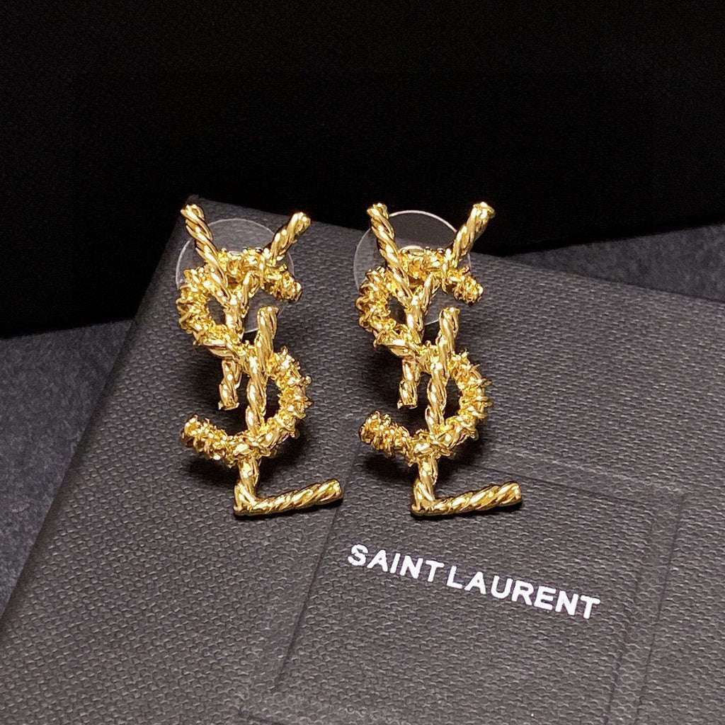 High-Quality Stud Earrings-56 product image 7, provided for visual reference and product detail review