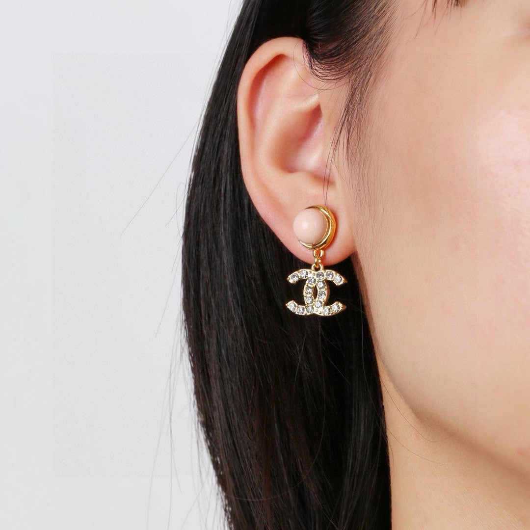 High-Quality Stud Earrings-145 product image 7, provided for visual reference and product detail review
