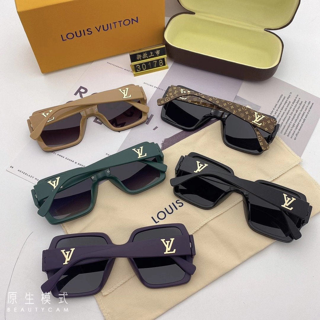 Classical Fashion Unisex Sunglasses product image 7, provided for visual reference and product detail review