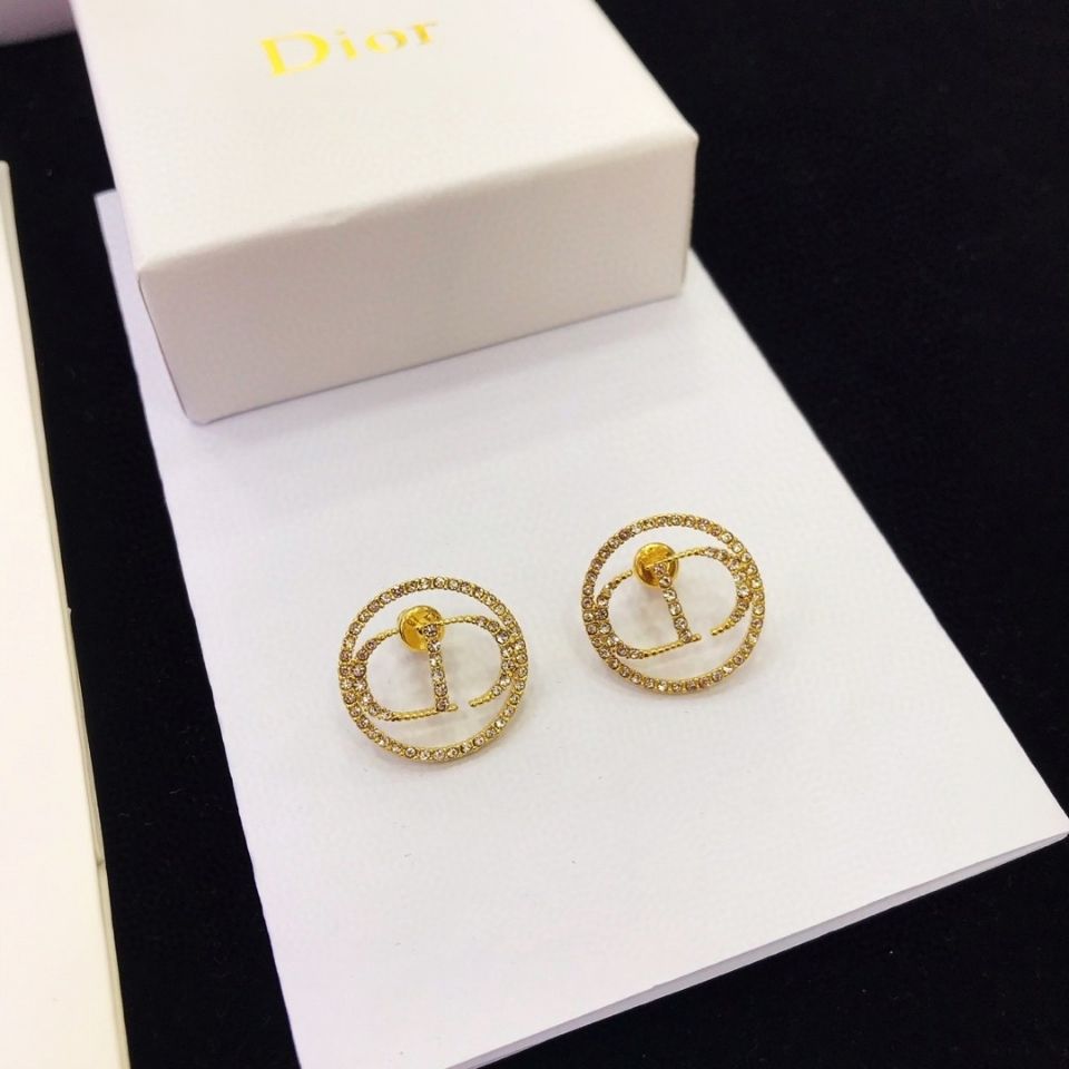 Tassels full of diamond letter stud earrings product image 4, provided for visual reference and product detail review