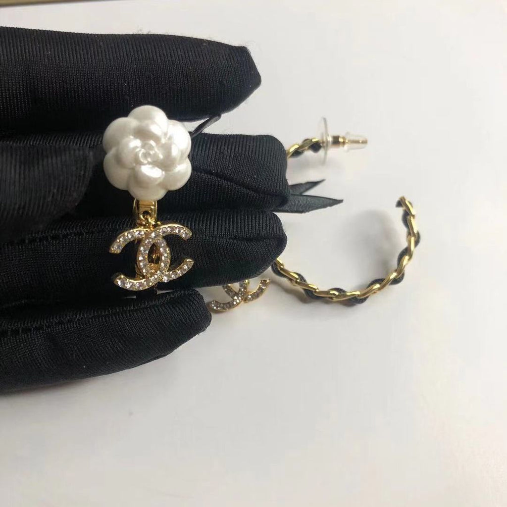 Small Fragrant Vintage Earrings product image 35, provided for visual reference and product detail review