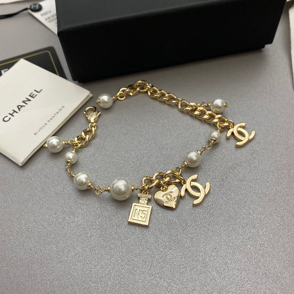 (Xiaoxiang Bracelet) Xiaoxiang Classic Vintage Bracelet product image 4, provided for visual reference and product detail