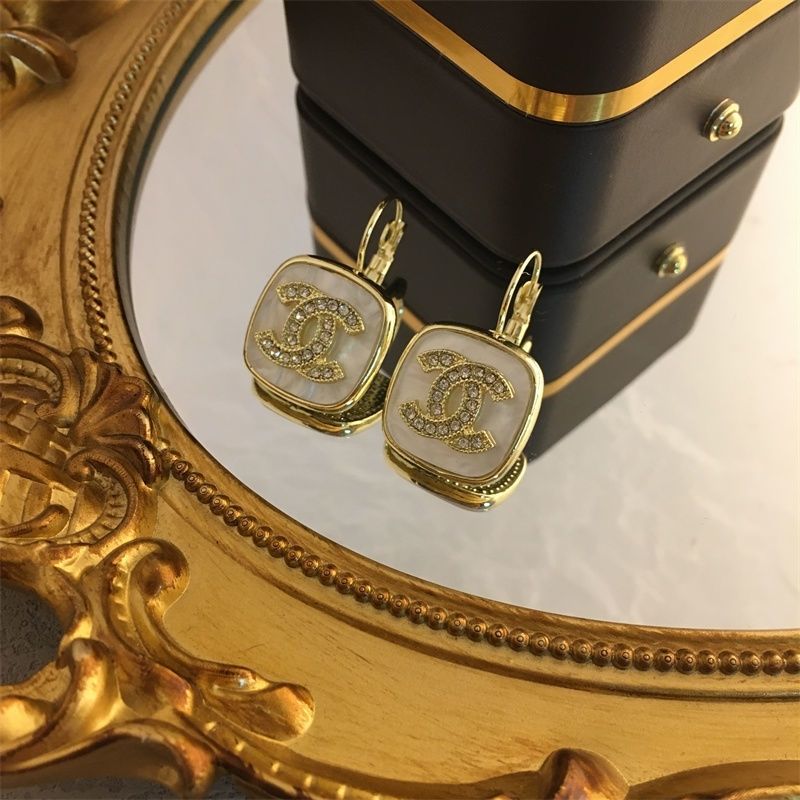 2022 New Earrings product image 5, provided for visual reference and product detail review