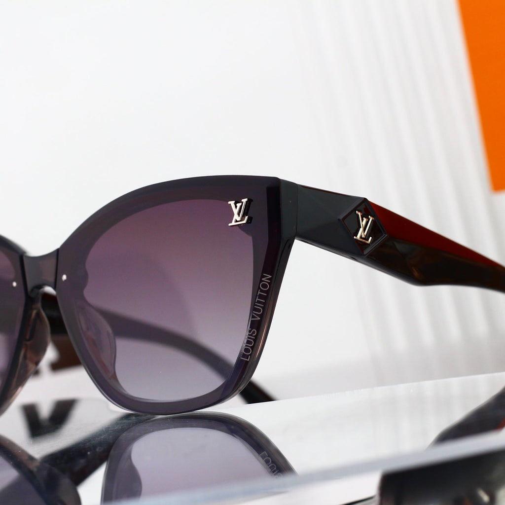 New Stylish Sunglasses-30 product image 6, provided for visual reference and product detail review