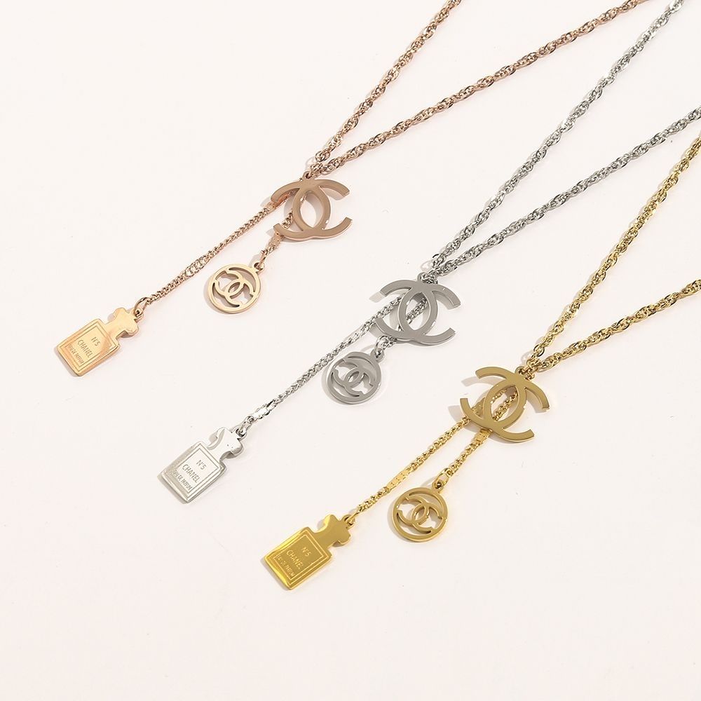 Titanium steel necklace product image 1, provided for visual reference and product detail review