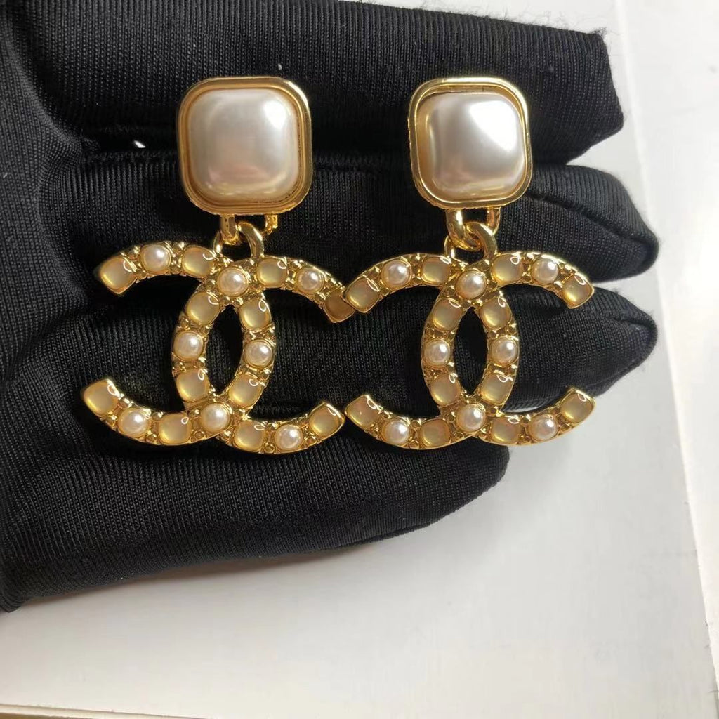 (C earrings) Small fragrant vintage earrings product image 27, provided for visual reference and product detail review