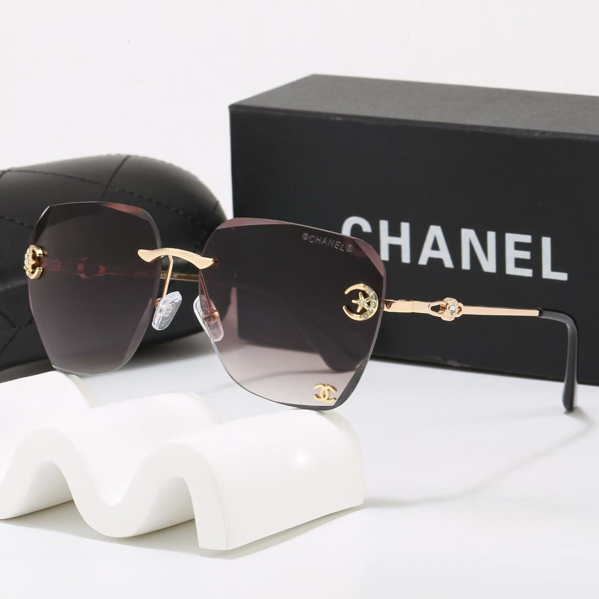 New Stylish Sunglasses-53 product image 4, provided for visual reference and product detail review
