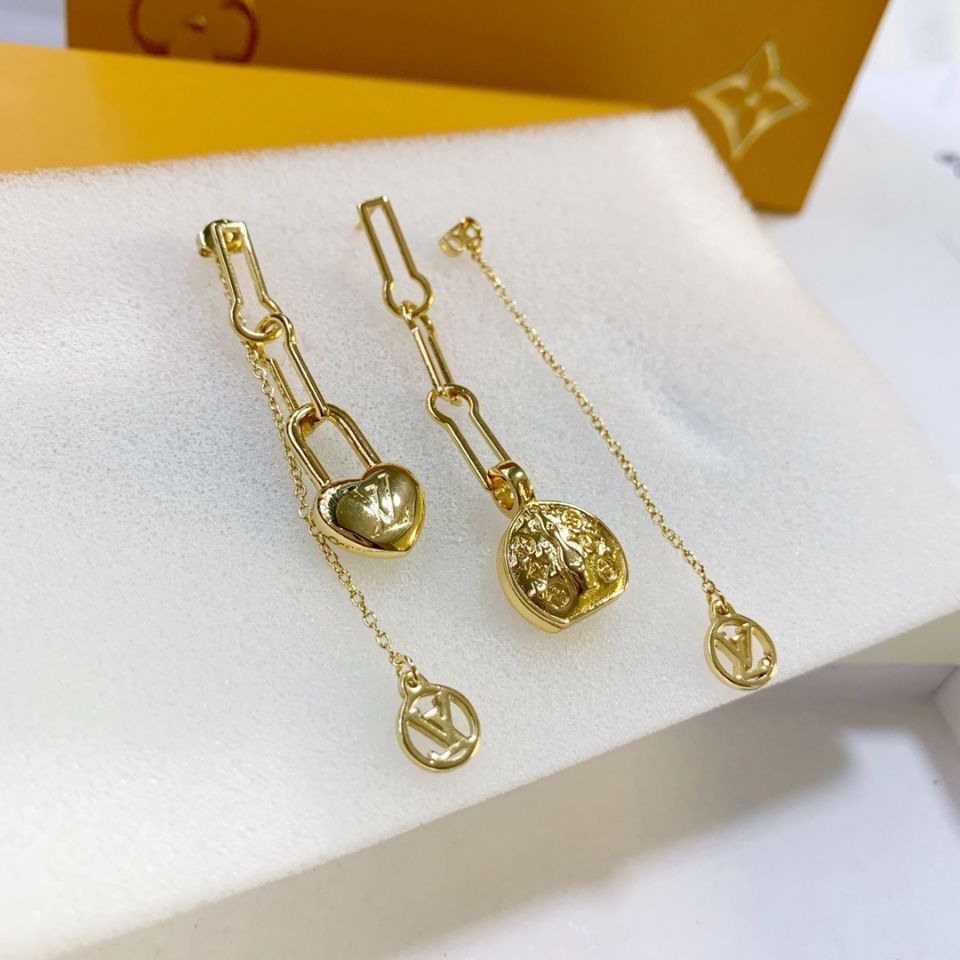 New Love Bag Earnail Eardrop Female Earrings product image 4, provided for visual reference and product detail review