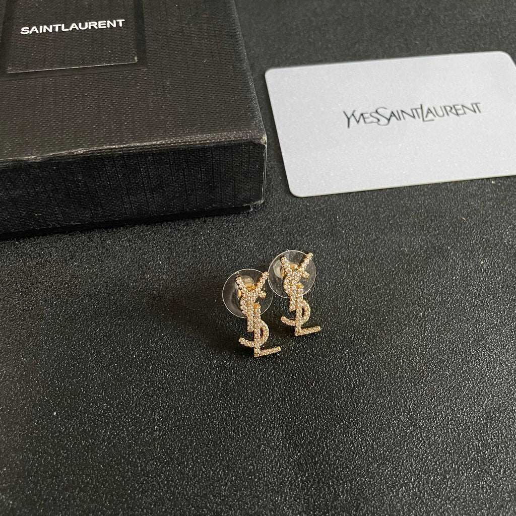 High-Quality Stud Earrings-38 product image 7, provided for visual reference and product detail review