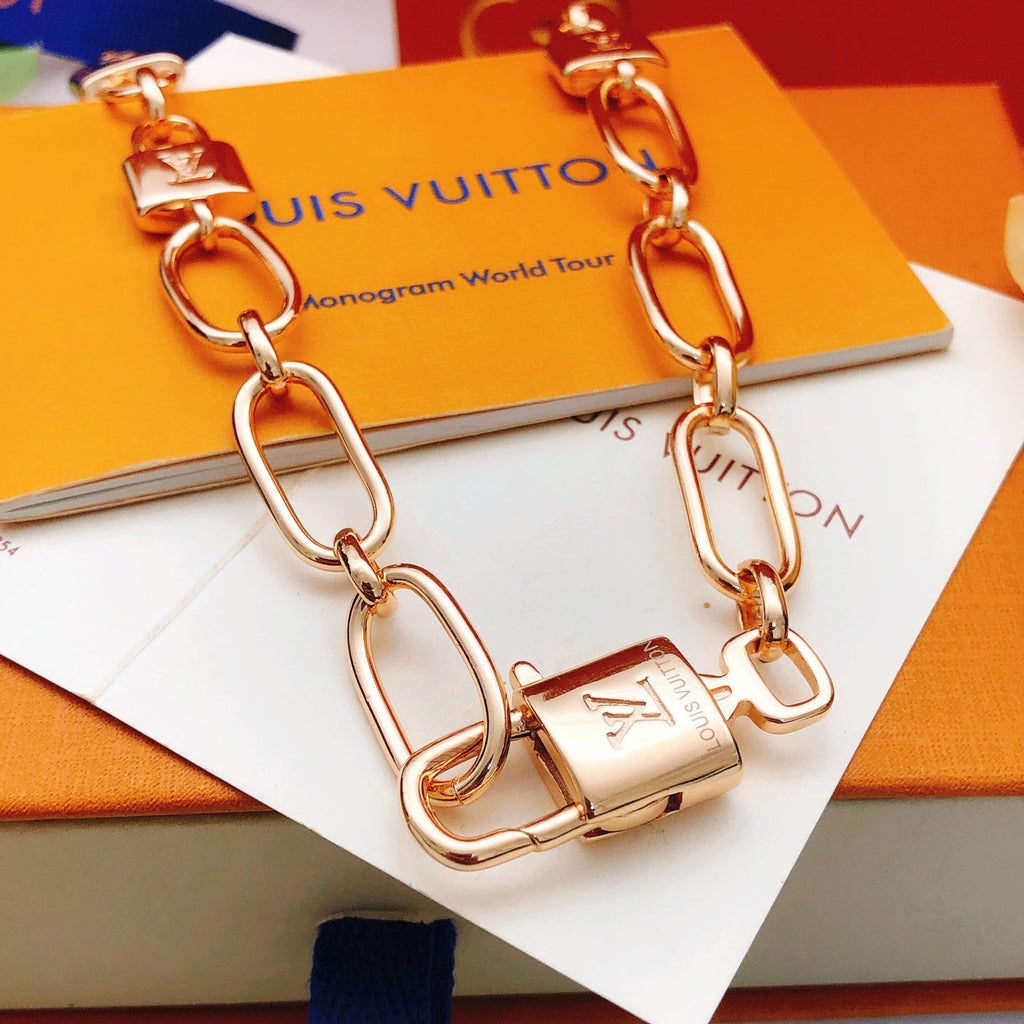 Lock Clasp Necklace product image 3, provided for visual reference and product detail review