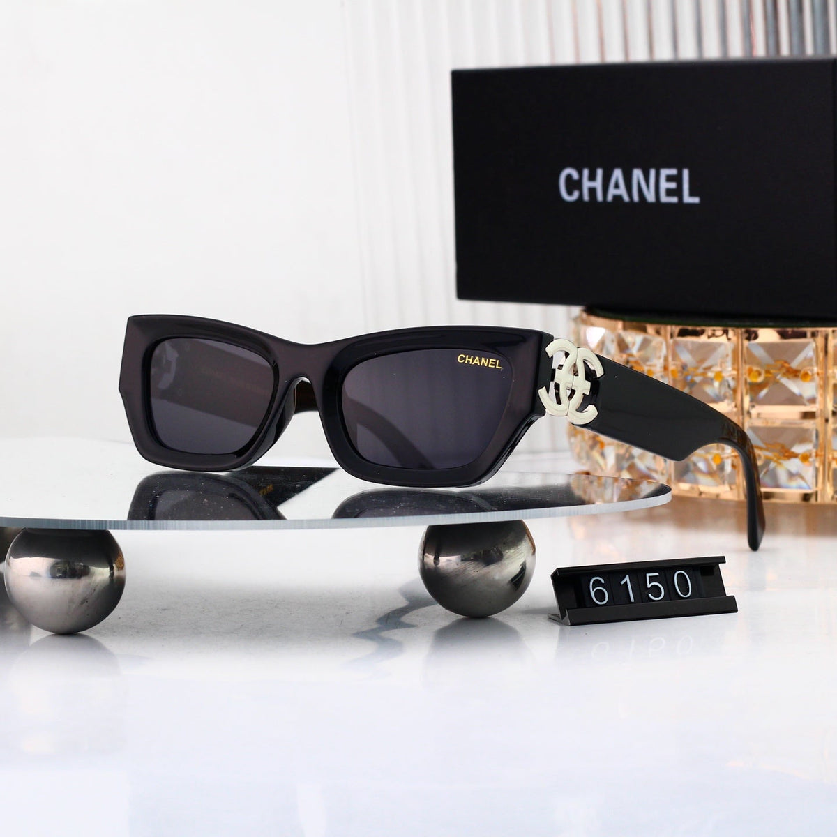New Stylish Sunglasses-72 product image 1, provided for visual reference and product detail review