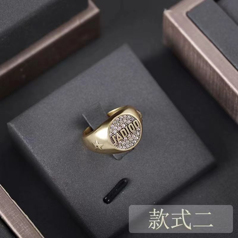 Retro diamond pearl Ring product image 3, provided for visual reference and product detail review
