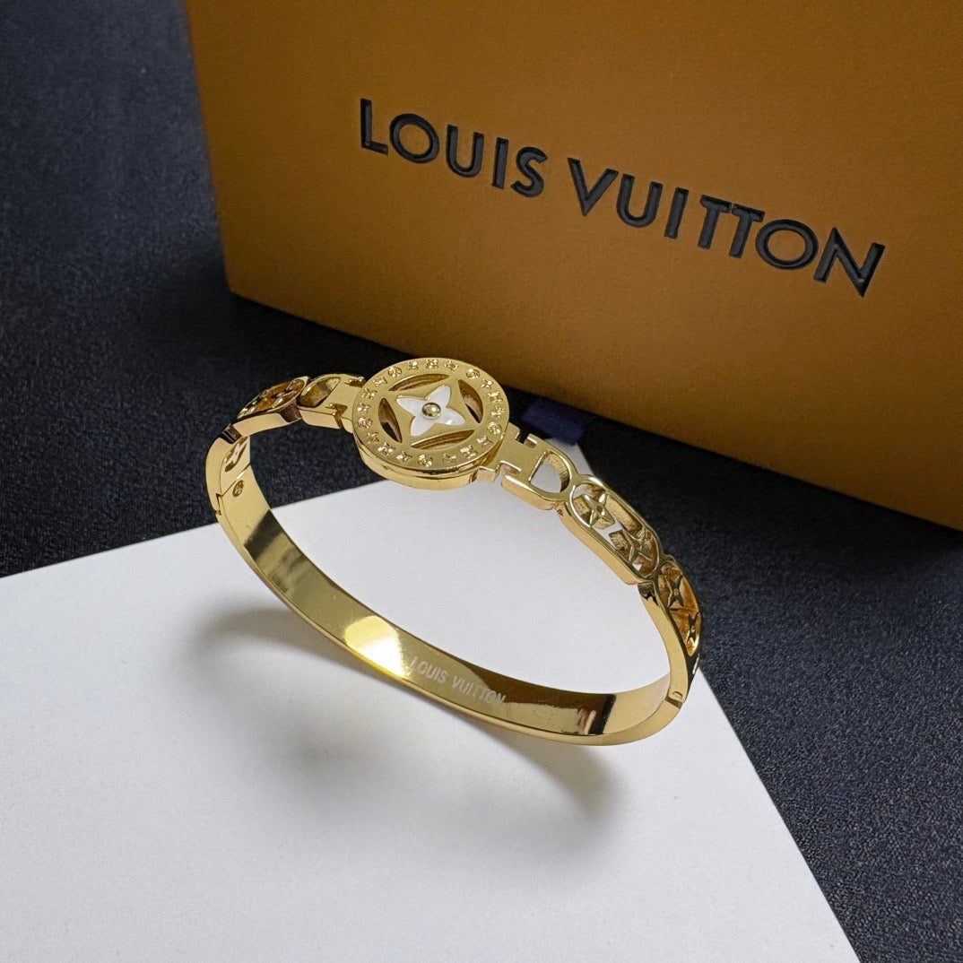 High-Quality Bracelets-20 product image 3, provided for visual reference and product detail review