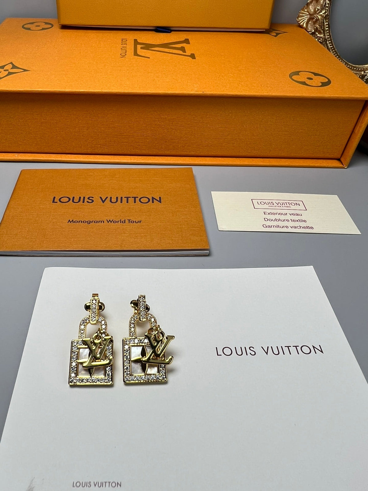 High-Quality Stud Earrings-12 product image 3, provided for visual reference and product detail review