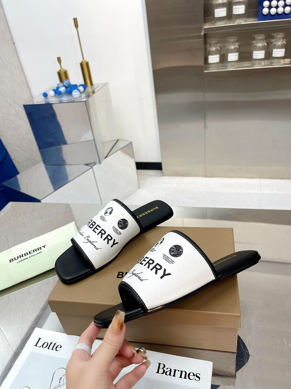 2023 Burberry flat slippers-S53 product image 8, provided for visual reference and product detail review