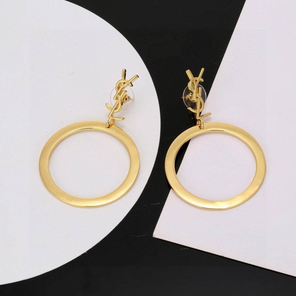 High-Quality Stud Earrings-55 product image 3, provided for visual reference and product detail review