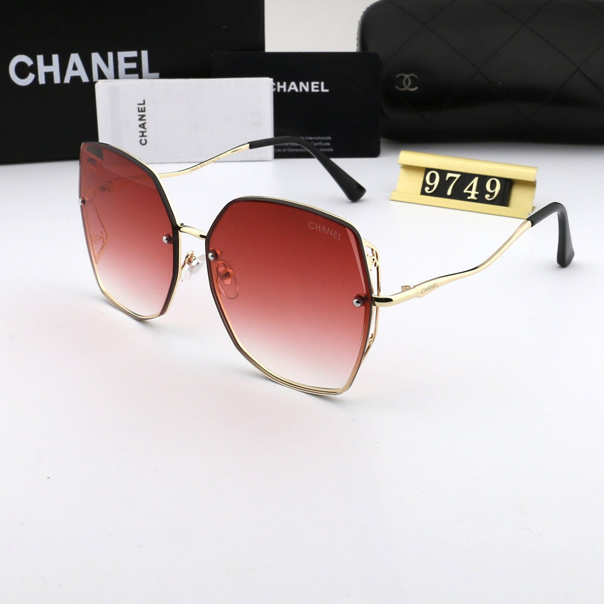 Gradient Color Women Sunglasses product image 3, provided for visual reference and product detail review