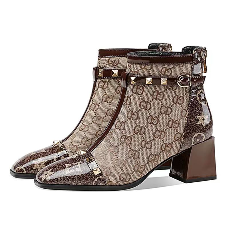 New Fashion Retro Plush Short Boots product image 1, provided for visual reference and product detail review