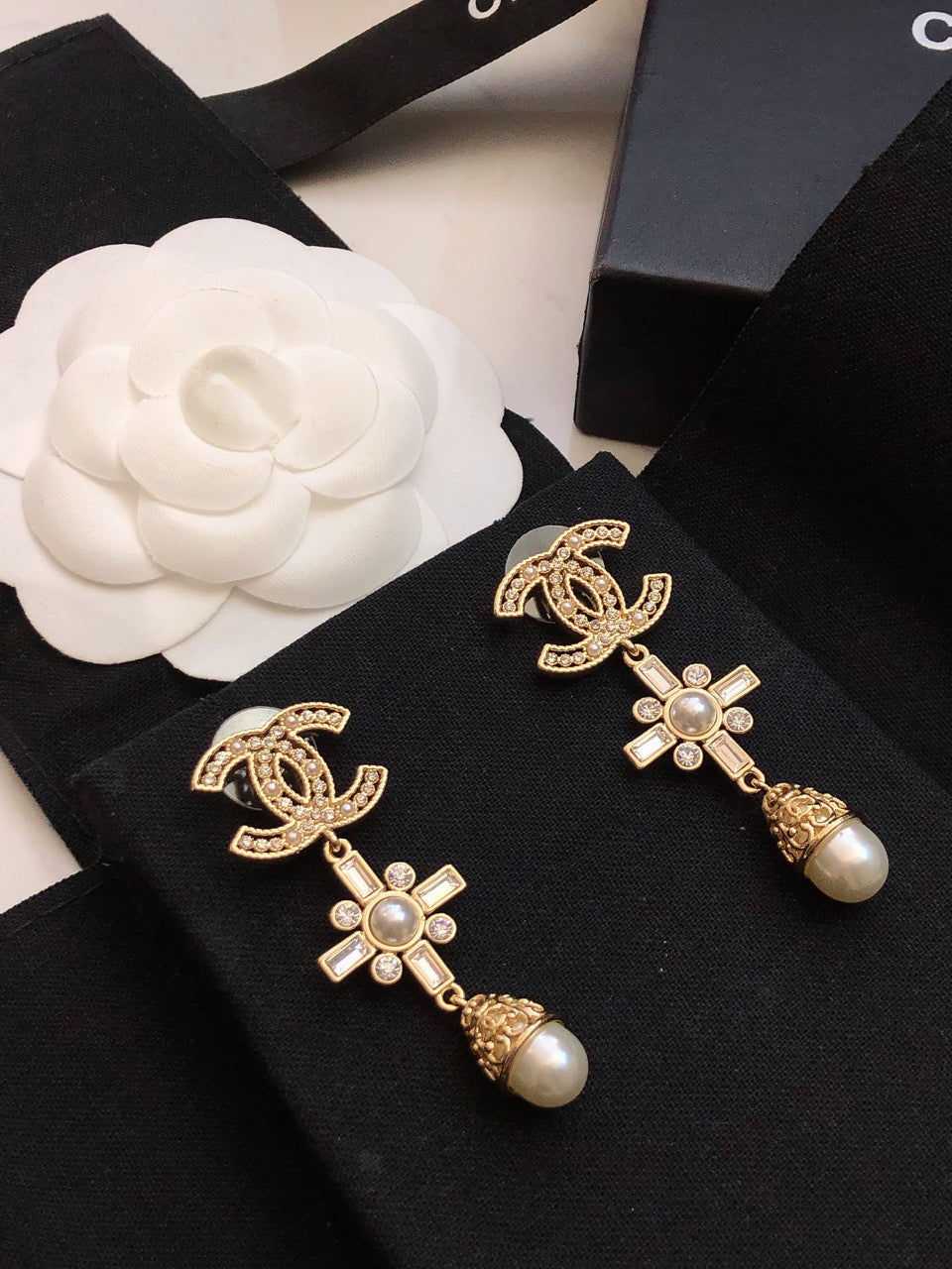 High-Quality Stud Earrings-124 product image 5, provided for visual reference and product detail review