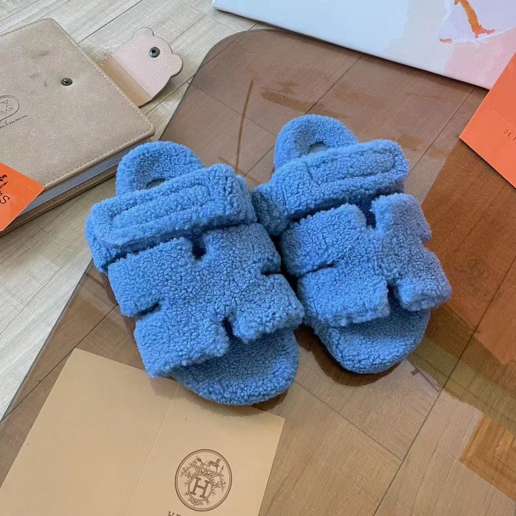 2023 Autumn and Winter lamb hair slippers product image 5, provided for visual reference and product detail review