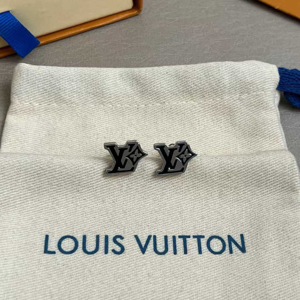 High-Quality Stud Earrings-qq product image 3, provided for visual reference and product detail review