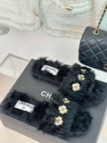 2023 CC Pure wool double C four-leaf clover fur slippers-S28 product image 1, provided for visual reference and product