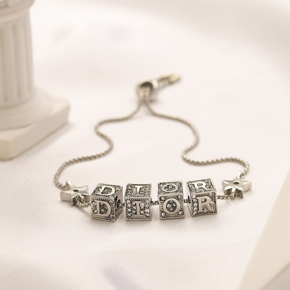 Electroplated titanium steel full diamond bracelet necklace product image 9, provided for visual reference and product