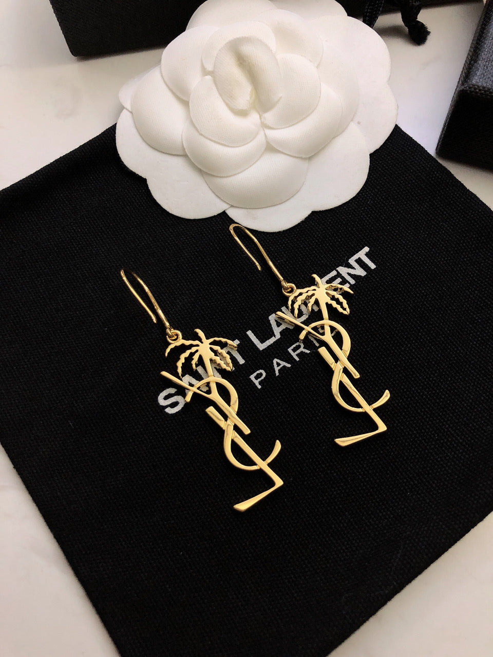 High-Quality Stud Earrings-48 product image 8, provided for visual reference and product detail review