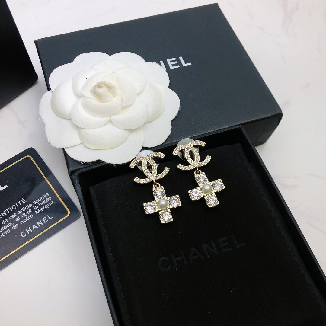 High-Quality Stud Earrings-123 product image 2, provided for visual reference and product detail review