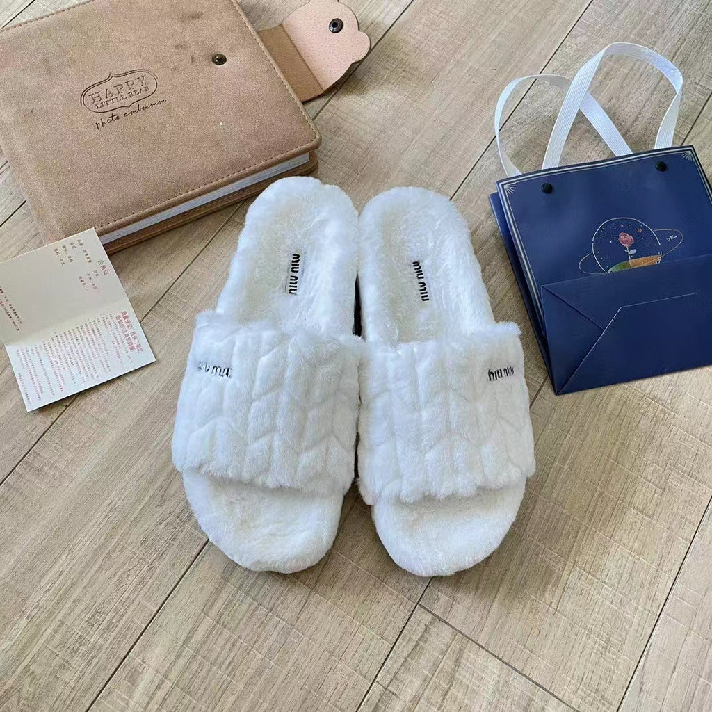 2023 VL lamb hair slippers product image 3, provided for visual reference and product detail review