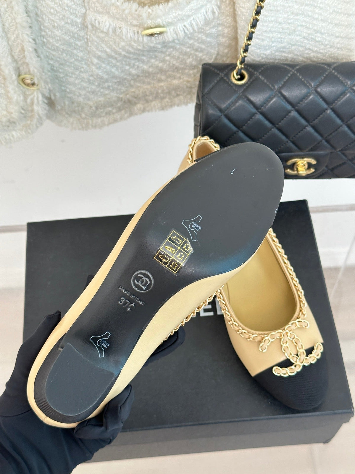 2023 CC Chain Double C Chunky Heel Shoes -S44 product image 7, provided for visual reference and product detail review