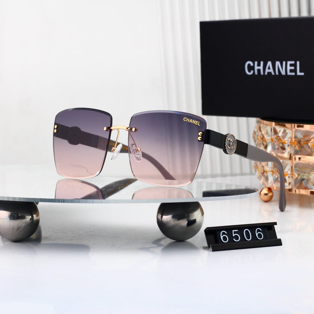 New Stylish Sunglasses-82 product image 3, provided for visual reference and product detail review