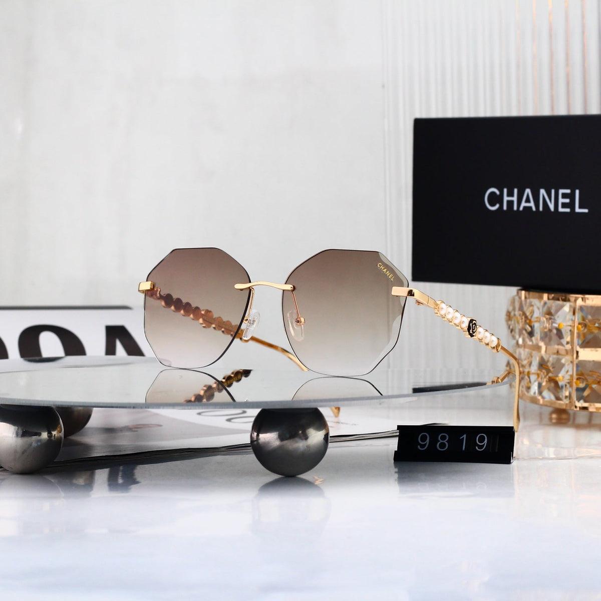 New Stylish Sunglasses-65 product image 1, provided for visual reference and product detail review